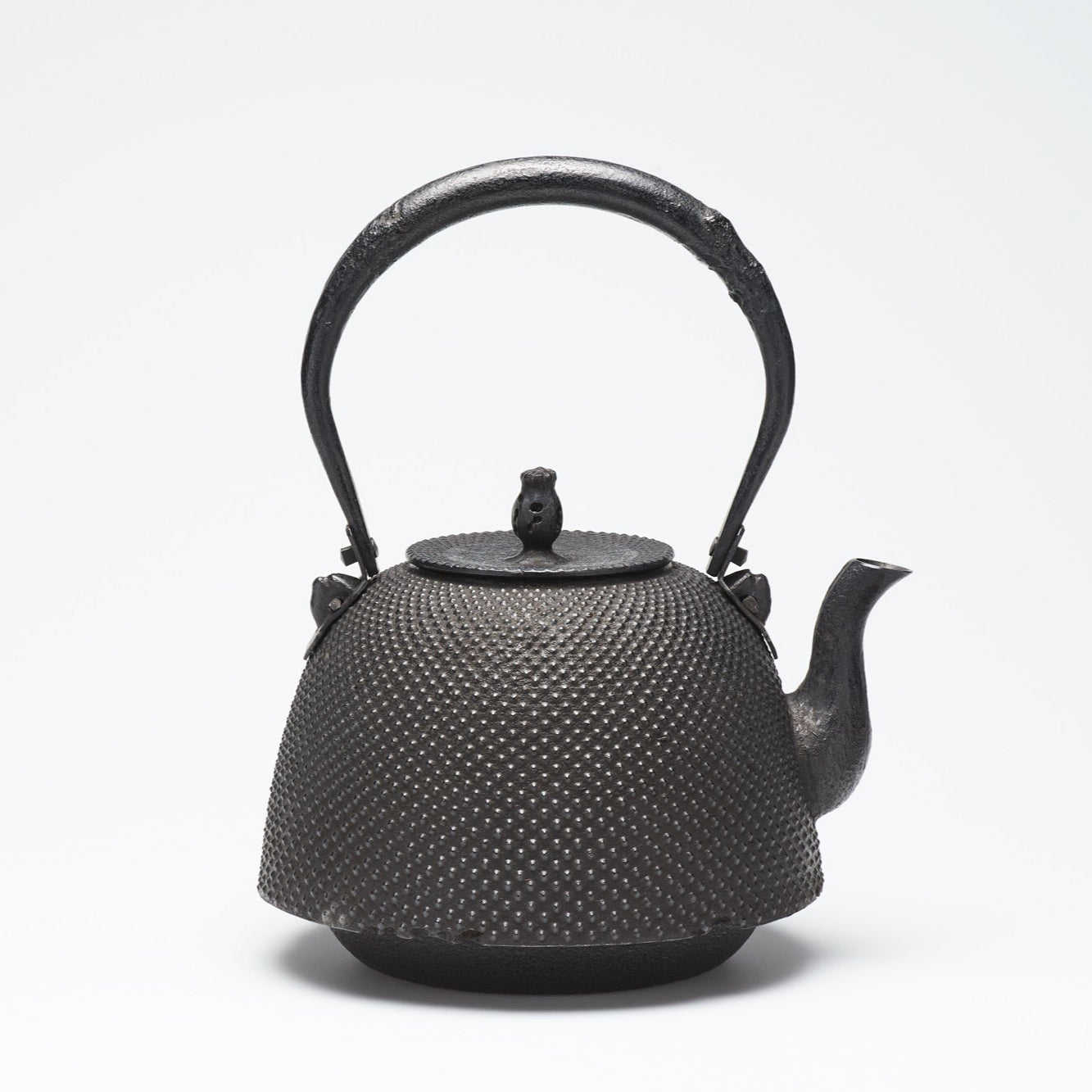 リサイクル南部鉄瓶 南部型 2.0L 霰模様