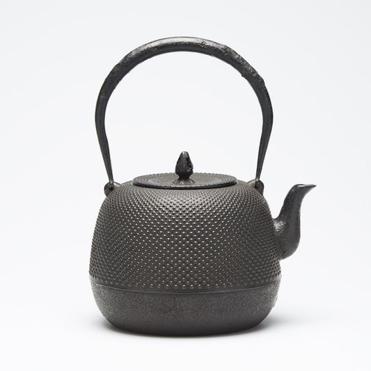 リサイクル南部鉄瓶 棗型 1.8L 霰模様
