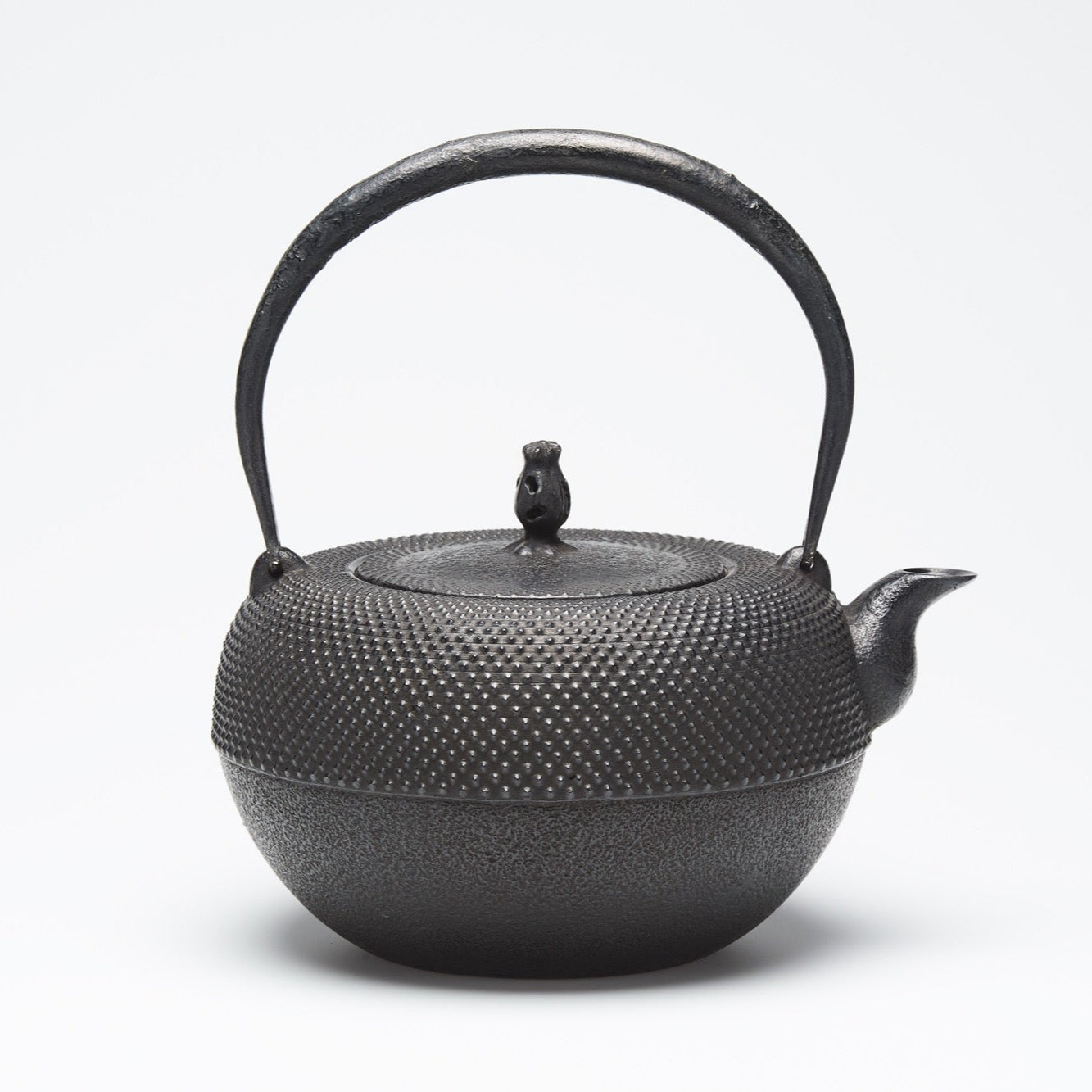 リサイクル南部鉄瓶 鉄鉢型 1.8L 霰模様