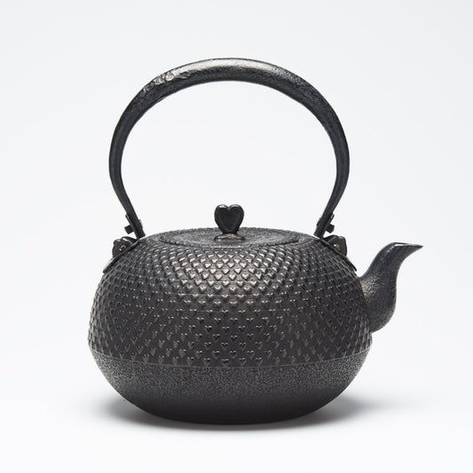 リサイクル南部鉄瓶 布団型 2.2L ハート霰模様