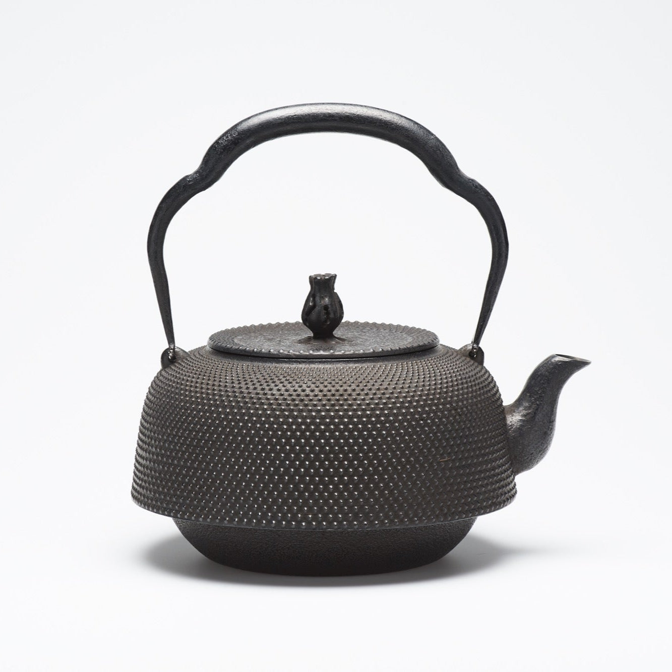 リサイクル南部鉄瓶 万代型 2.2L 霰模様