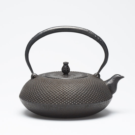 リサイクル南部鉄瓶 平布団型 1.6L 霰模様