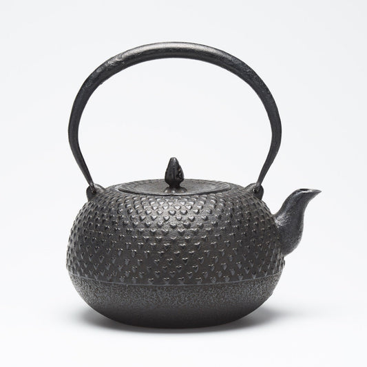 リサイクル南部鉄瓶 布団型 1.6L ハート霰模様