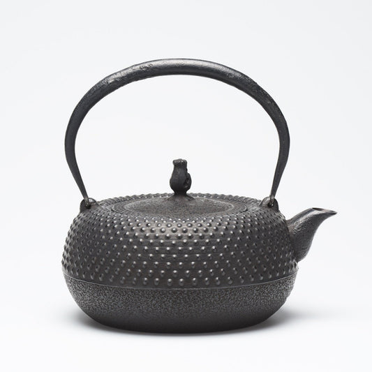 リサイクル南部鉄瓶 平鉄鉢型 1.4L 中霰模様