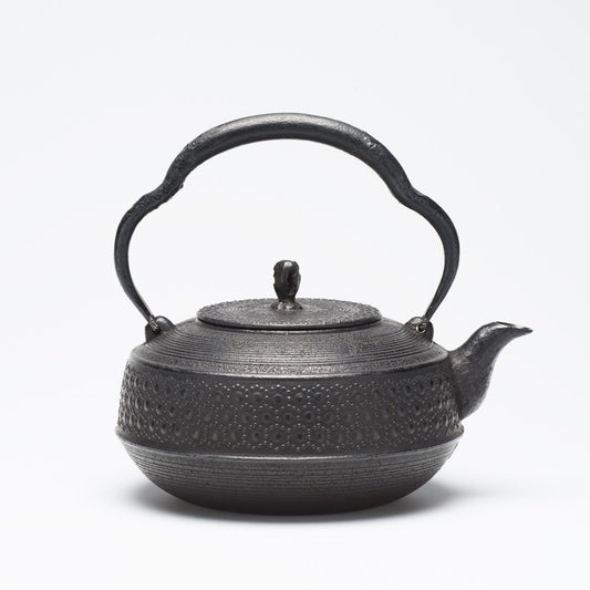 リサイクル南部鉄瓶 車軸型 1.2L 亀甲模様