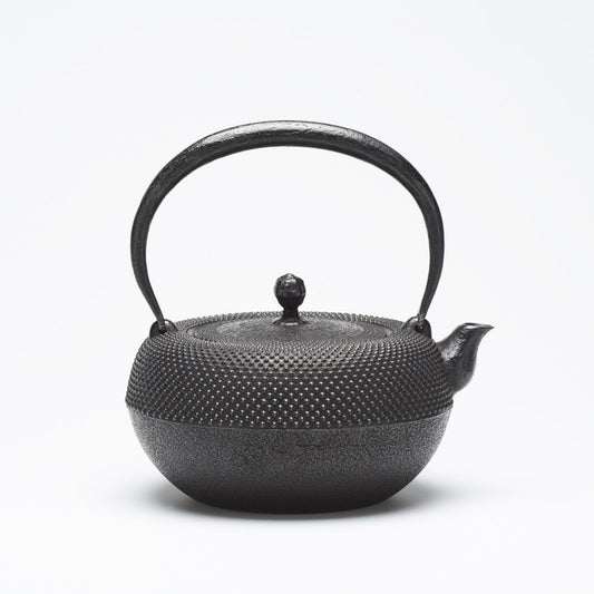 リサイクル南部鉄瓶 鉄鉢型 0.9L 霰模様