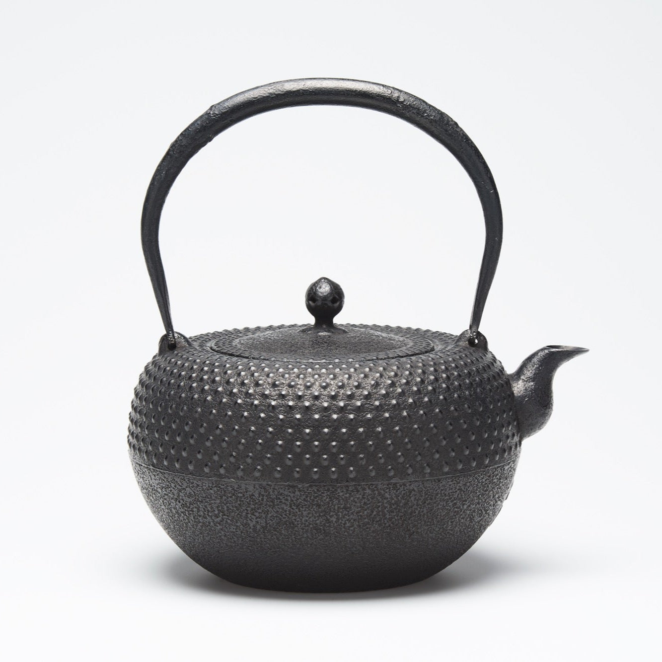 リサイクル南部鉄瓶 鉄鉢型 1.8L 中霰模様