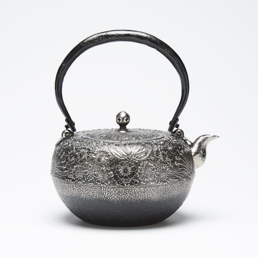 リサイクル南部鉄瓶 砂鉄 鉄鉢型 1.8L 桜模様