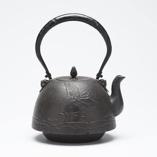 リサイクル南部鉄瓶 南部姥口型 1.6L 座頭鯨模様