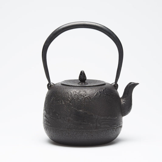 リサイクル南部鉄瓶 棗型 1.4L 山水模様
