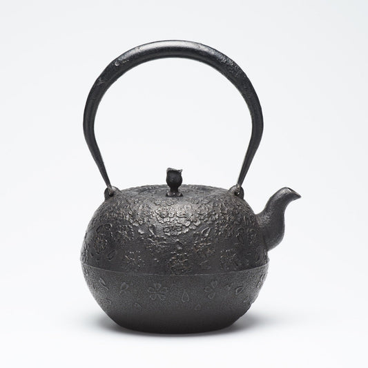 リサイクル南部鉄瓶 丸布団型 1.6L 桜模様