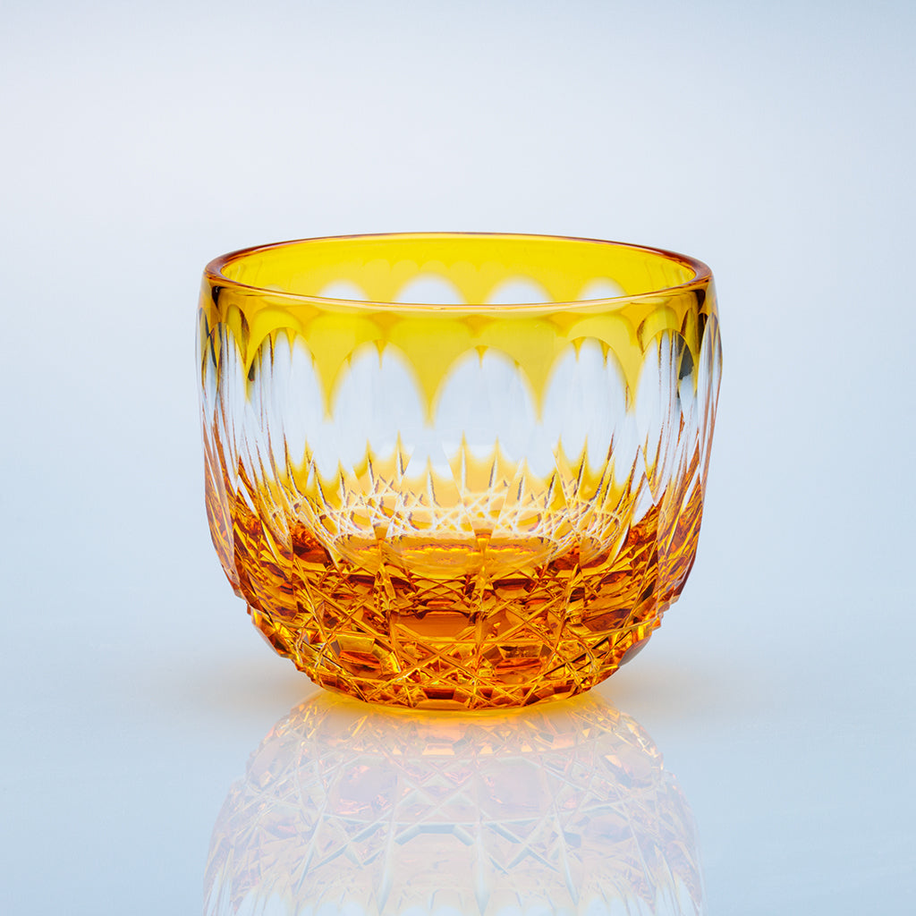 小樽切子 ぐい吞み 金銀銅を再生 ティアラ・花籠目模様